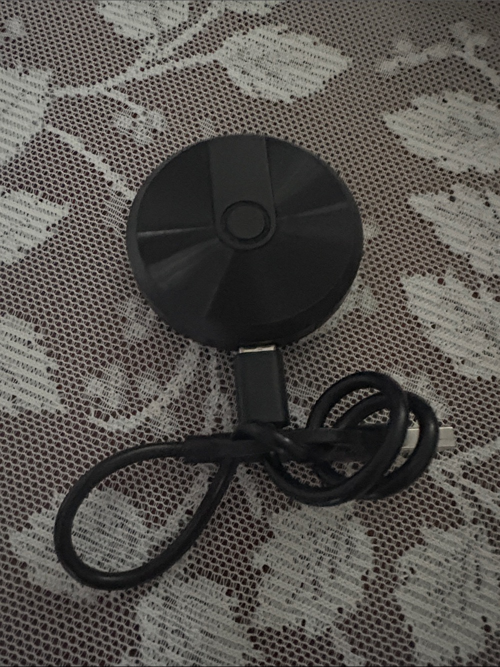 Wireless Apple CarPlay adapter